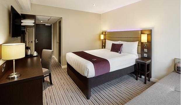 Premier Inn Premier Inn Саффрон-Уолден Экстерьер фото